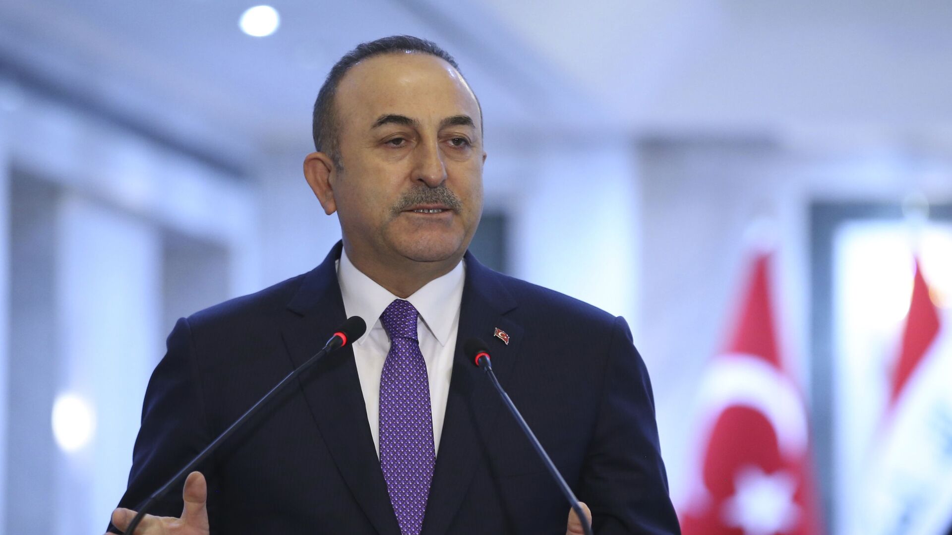 Mövlud Çavuşoğlu: "Müsəlmanlar Ərdoğanın qalib gəlməsi üçün dua edirlər"