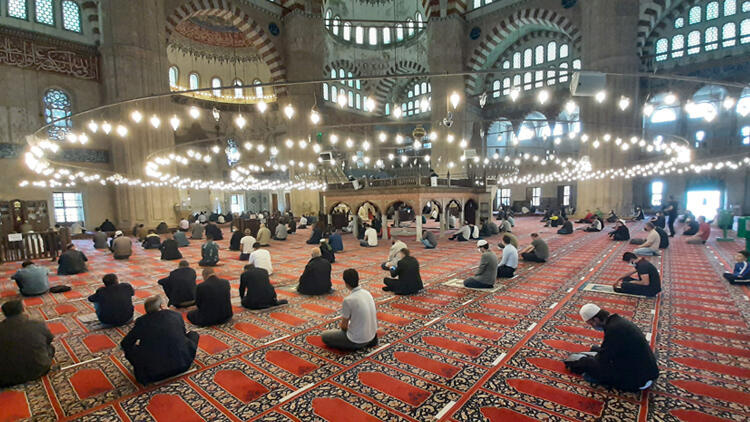 Bayram namazı ilə bağlı bölgələrdə monitorinqlər keçiriləcək