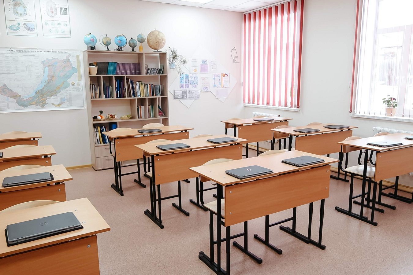 Bakıda daha bir məktəbdə kütləvi ZƏHƏRLƏNMƏ: 15 şagird xəstəxanaya aparıldı - VİDEO