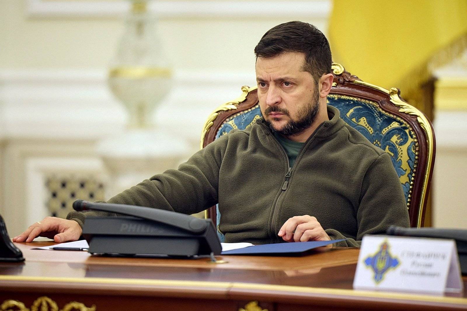 Zelenski: "Ərazi güzəştləri ilə sülh olmaz"