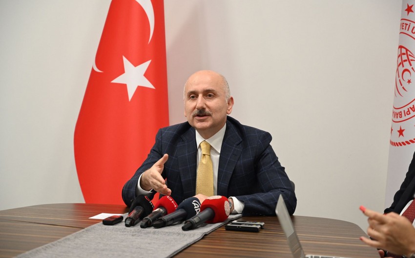 Türkiyəli nazir: "Hazırkı sabitliyi qorumaq üçün yola Ərdoğanla davam etməliyik"