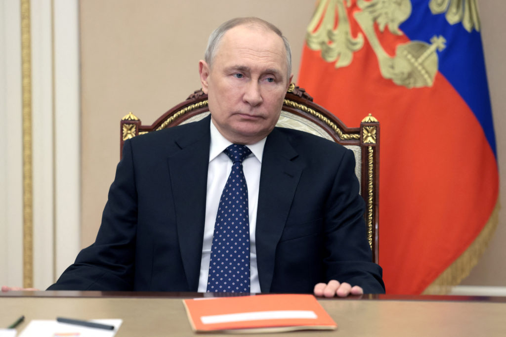 Putinin bu ölkəyə girişi qadağan edildi