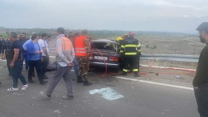 Bakı-Qazax yolunda dəhşətli qəza - 3 nəfər öldü, yaralılar var - FOTO