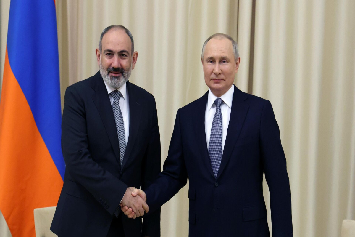 Paşinyan Moskvaya gedir