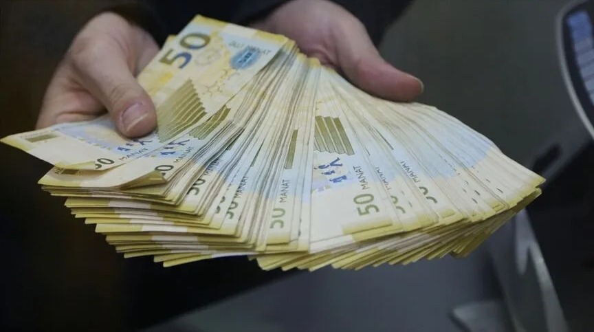 Bu şəxslərə maaşdan əlavə 600 manat pul veriləcək - FOTO
