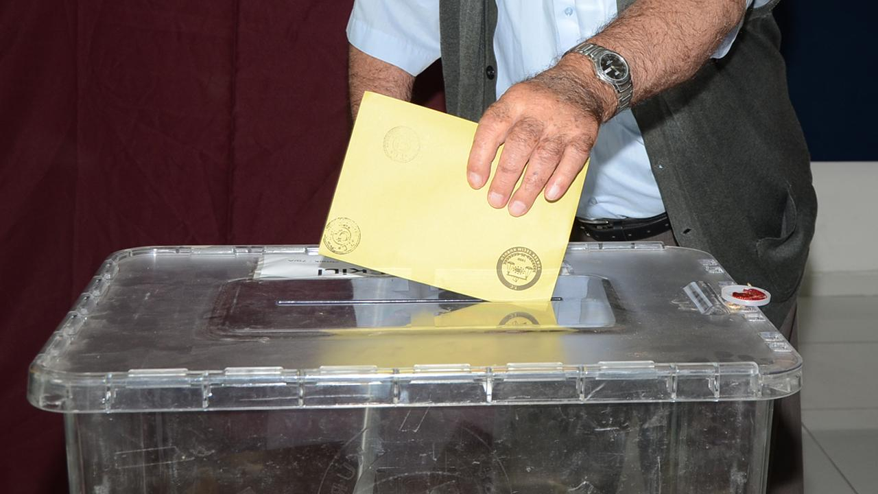 Türkiyədə 3 nəfər seçki məntəqəsində öldü