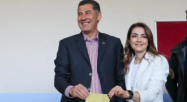 Sinan Oğanın həyat yoldaşı kimdir?