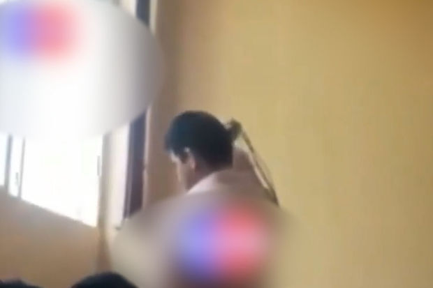 Sumqayıtda müəllim uşaqları qamçı ilə döydü - ANBAAN VİDEO
