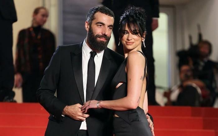 Dua Lipa özündən 14 yaş böyük sevgilisi ilə ilk dəfə - FOTO