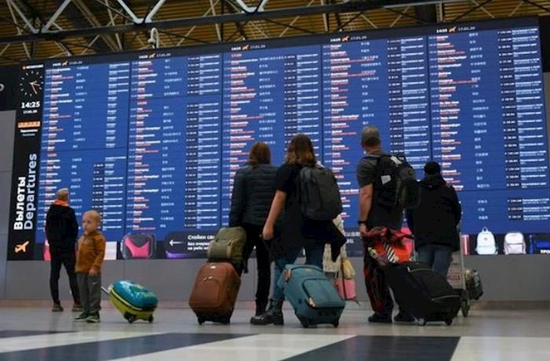 Moskva aeroportlarında reyslər ləğv edildi
