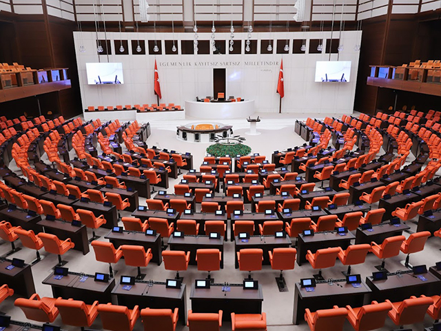Türkiyə parlamentində andiçmə mərasimi keçiriləcək