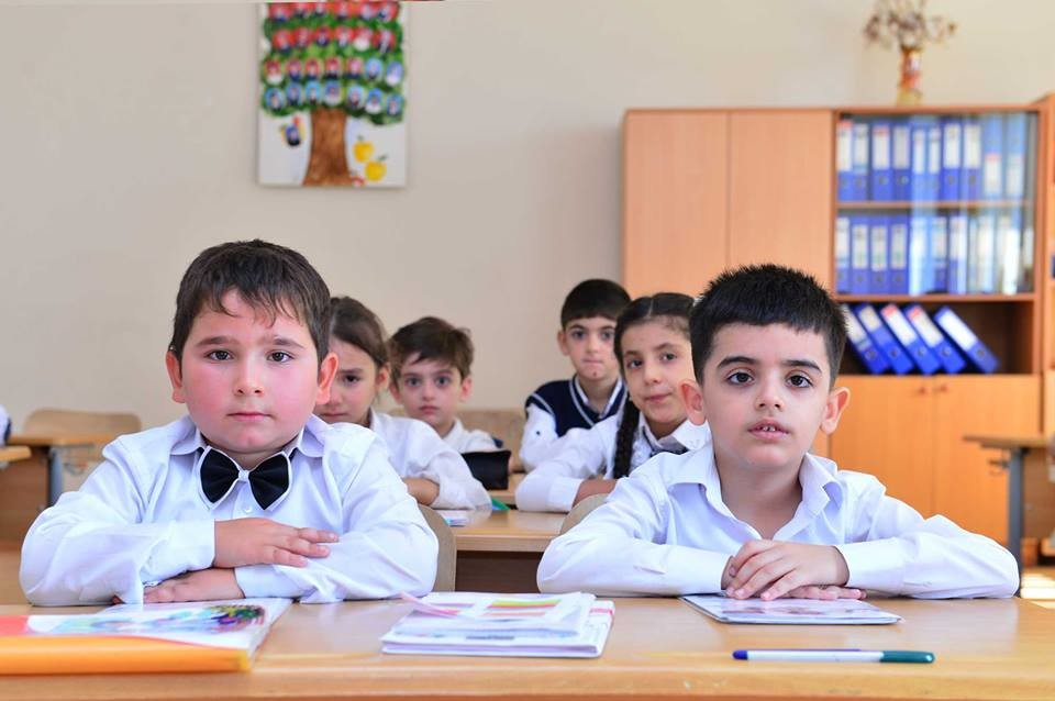 Şagirdlərin elektron yerdəyişməsi dayandırılır