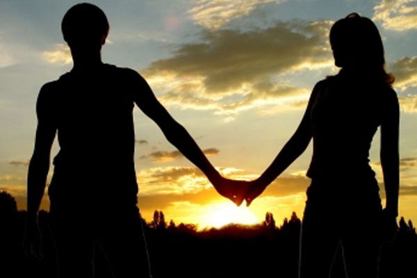 Sevgilisindən ayrılmağı qəbul etməyən oğlan onu bıçaqladı