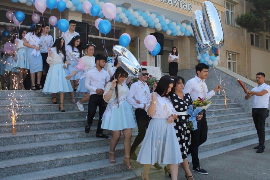 Azərbaycan məktəblərində "Son zəng" tədbirləri keçirilir