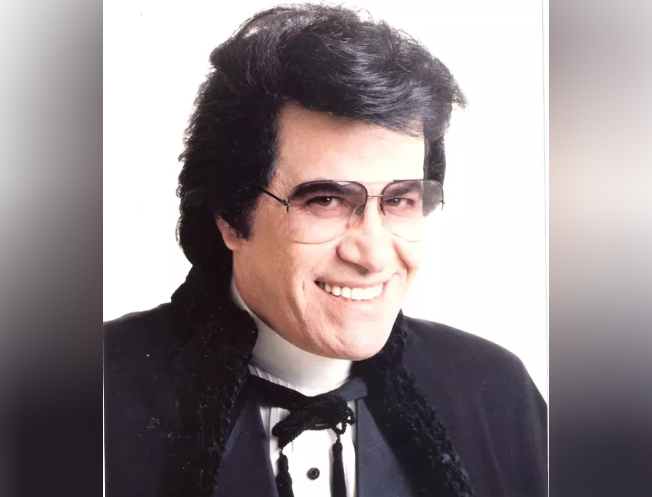 80 yaşlı müğənni və iş adamı vəfat etdi - FOTO/VİDEO