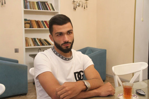 Qurban Qurbanovun oğlu “Qarabağ”da bu qədər maaş alırmış
