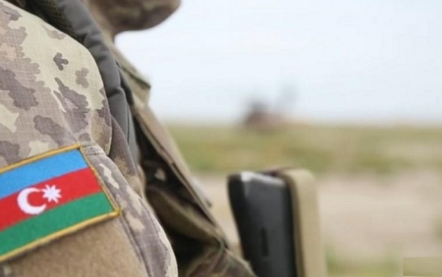 Azərbaycan Ordusunun əsgəri odlu silahdan atəş açaraq özünü öldürdü