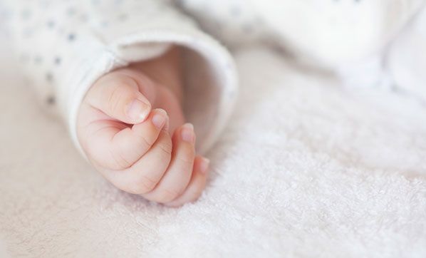 Qadın yeni doğulan iki körpəsini öldürərək soyuducuda saxladı