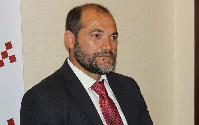 "Kasıblar üçün supermarketlər açılsın" - Deputat