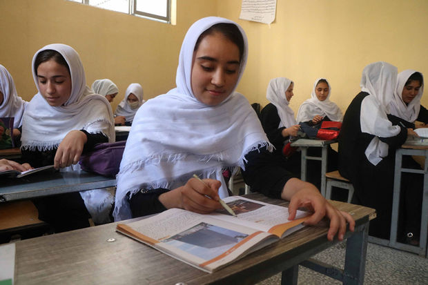 “Taliban” ibtidai sinifdə oxuyan qızların idmanla məşğul olmasına icazə verdi
