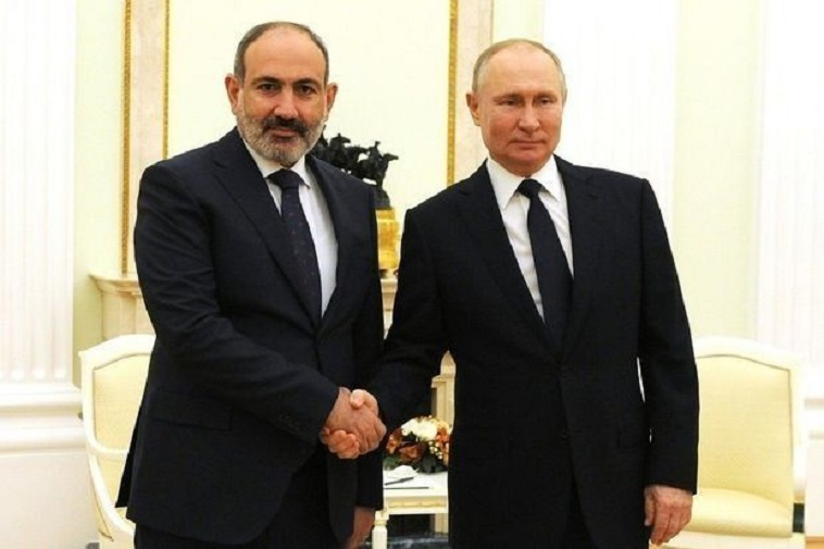 Paşinyan Putinə zəng etdi