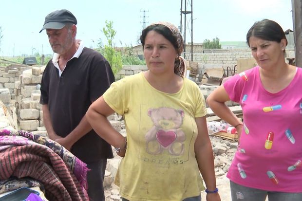 Əri döyərkən övladı ölən ana danışdı: Qisməti belə imiş - VİDEO