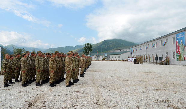 Baş Qərargah rəisi bir neçə döyüş mövqeyində olub - FOTO