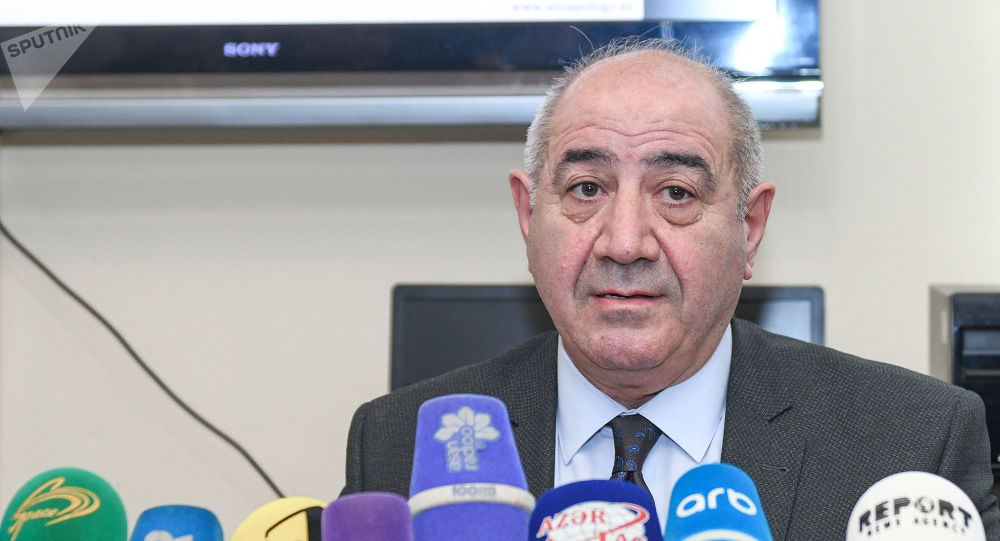 Qurban Yetirmişli danışdı: Oturun evinizdə - VİDEO