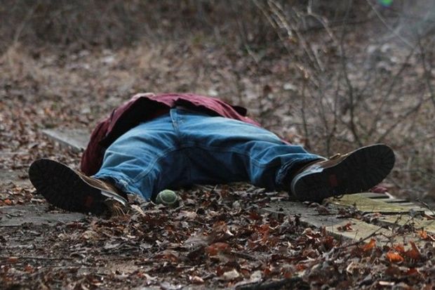 Azərbaycanda alma bağında 21 yaşlı oğlanın meyiti tapıldı