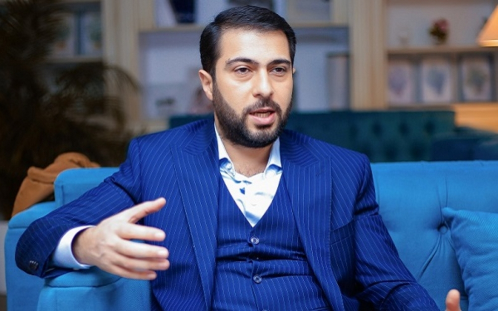 Namiq Qaraçuxurlu: "Oliqarxlarla oturub-durmuşam, Tarkanla səhnə bölüşmüşəm" - VİDEO