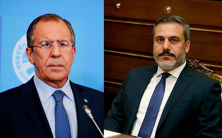 Sergey Lavrov Hakan Fidanla taxıl sazişini müzakirə edib