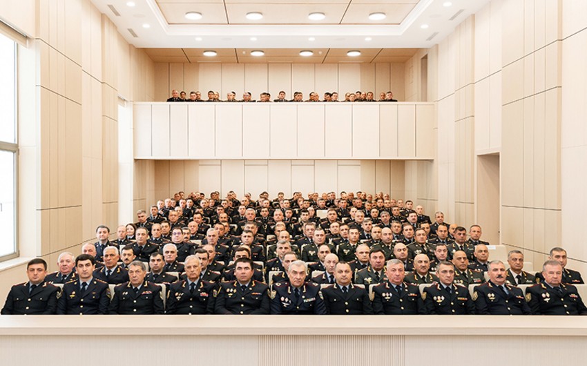 4 polis polkovnikinə general-mayor rütbəsi verildi
