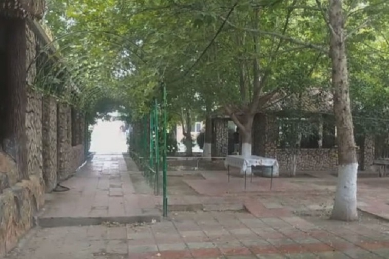 Gəncəyə güclü yağışdan sonra dolu düşdü