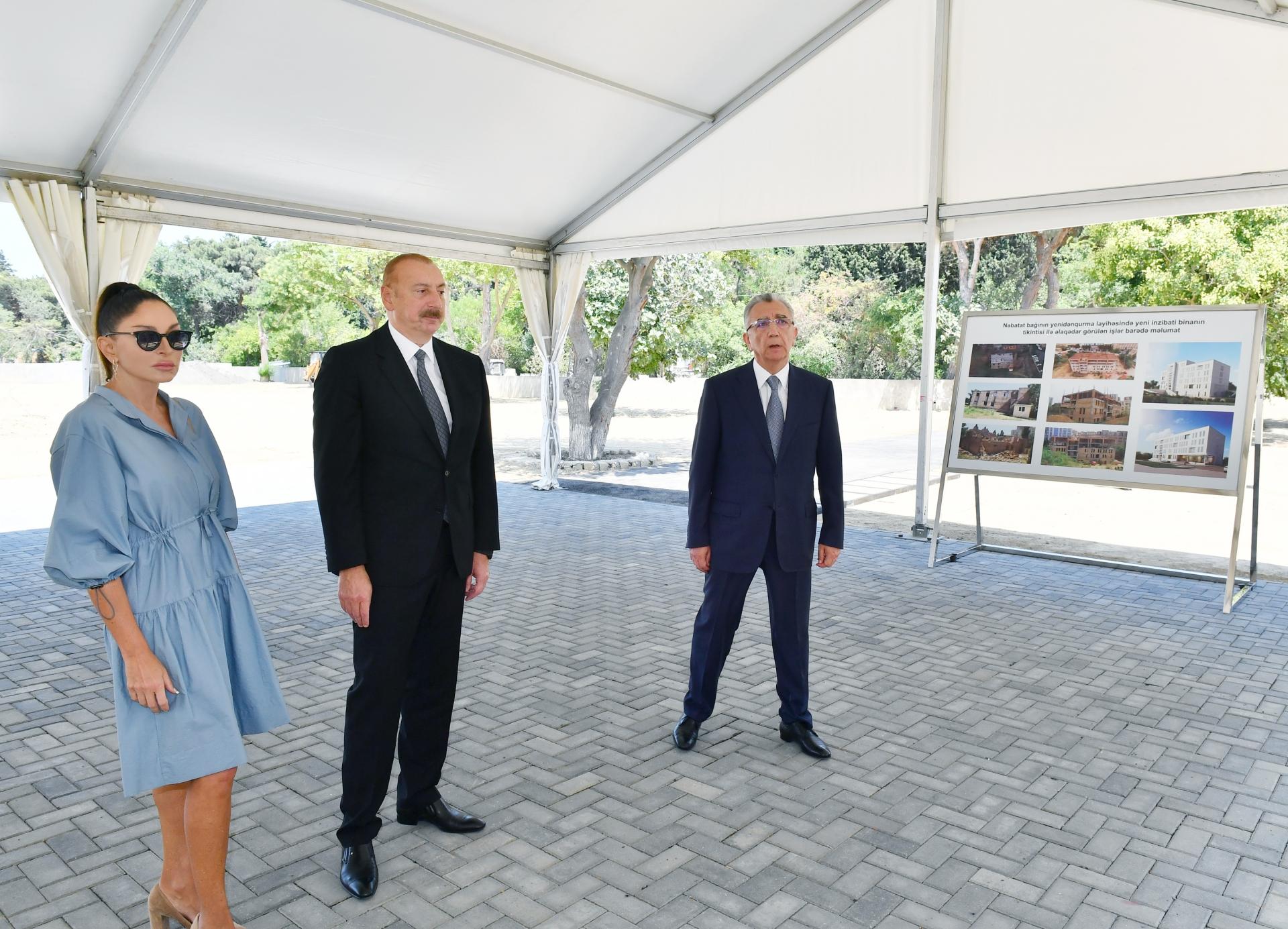 İlham Əliyev və xanımı Mərkəzi Nəbatat Bağında aparılan işlərlə tanış olublar - FOTOLAR