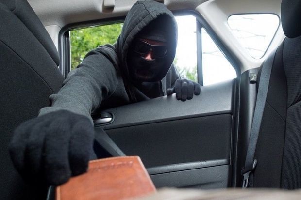 Bakıda avtomobildən xarici valyuta oğurlayan şəxs saxlanıldı