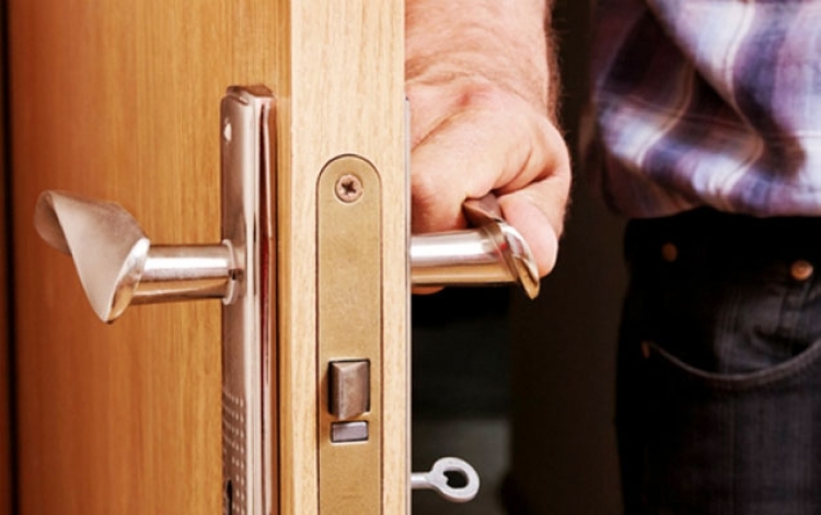 Bakıda dəhşət - Mənzildən iki qardaşın meyiti TAPILDI