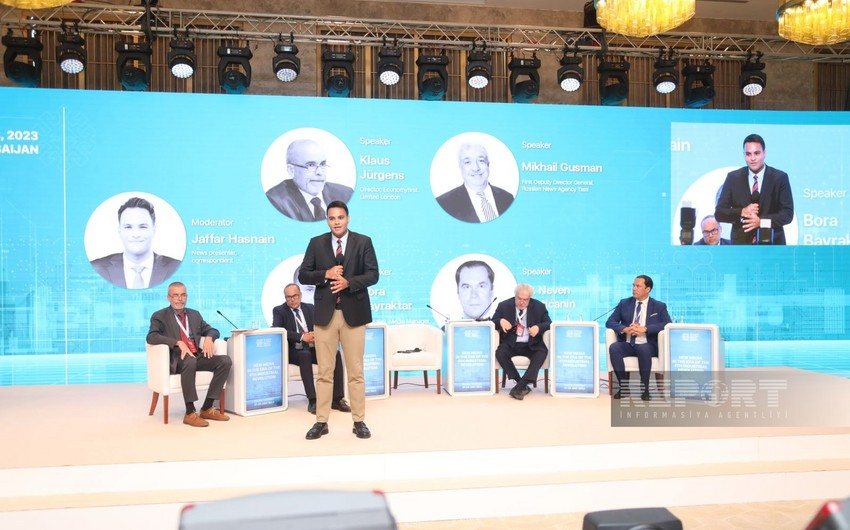 Şuşada Qlobal Media Forumunda ikinci sessiya başlayıb - FOTO