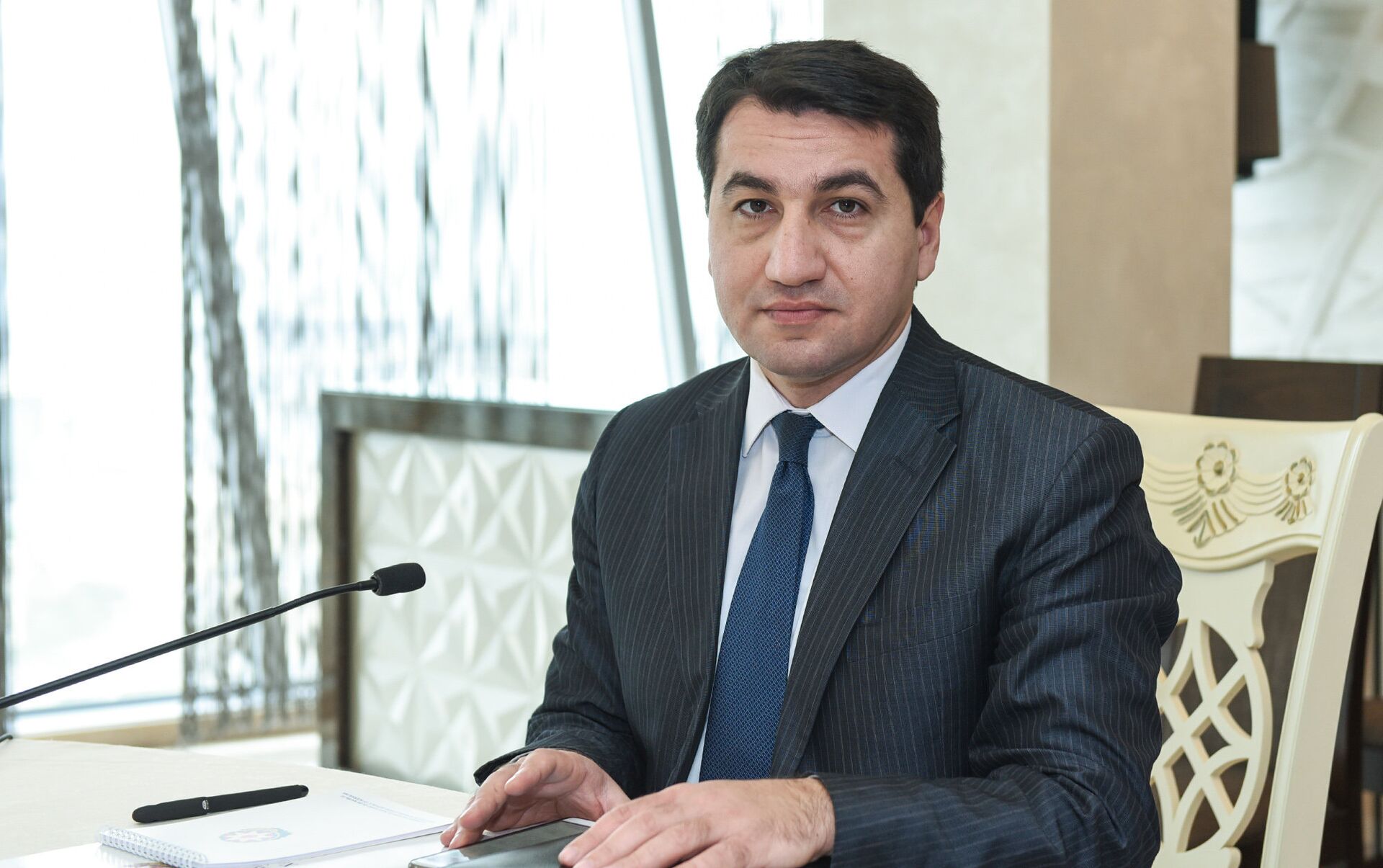"Ermənistan yük maşınlarını nümayiş xətrinə Laçın sərhəd məntəqəsinə göndərməkdənsə, Azərbaycana qarşı ərazi iddialarına son verməlidir"