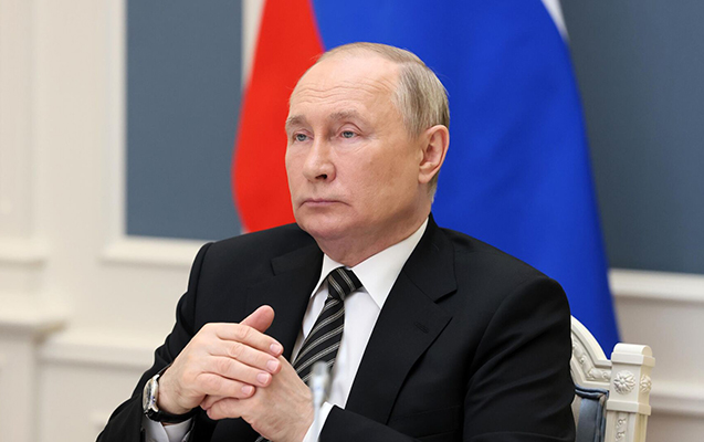 “ABŞ dolları siyasi mübarizə vasitəsi kimi istifadə olunur” - Putin 