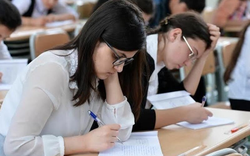 Az bal toplayan abituriyentlərə ŞAD XƏBƏR - VİDEO