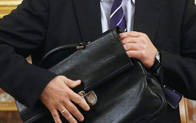 Azərbaycanda 6 vəzifəli şəxs cərimələndi