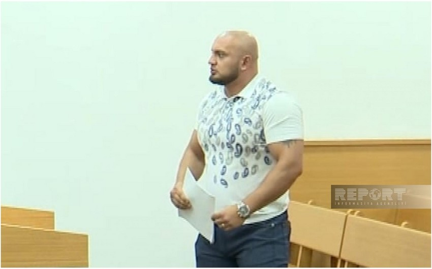 Qazinin çənəsini sındırmaqda təqsirləndirilən idmançı məhkəmədə ifadə verdi