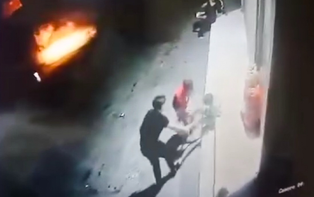 Bakıda autizm sindromlu uşağa qarşı şiddət - VİDEO