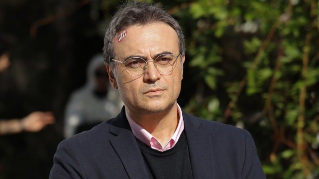 Tanınmış müğənni yolda gözləyərkən dəhşətli qəzanın şahidi oldu