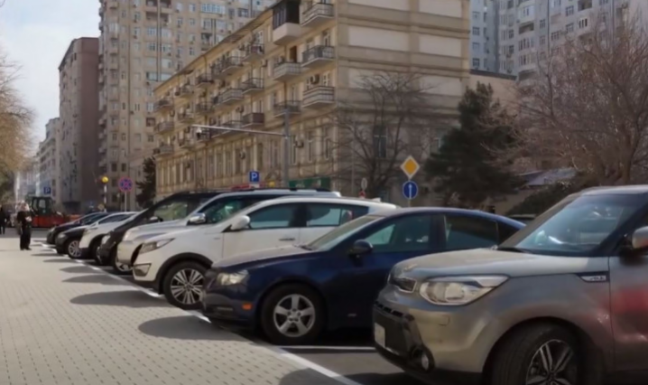 Bu nömrəyə sms göndərməsəniz CƏRİMƏ EDİLƏCƏKSİNİZ... - VİDEO