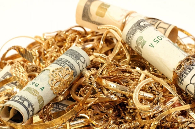 Bakıda mənzildən 34 300 manatlıq qızıl-zinət əşyaları oğurlandı