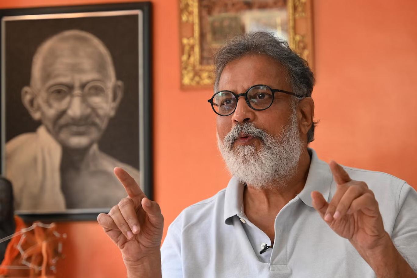 Mahatma Qandinin nəticəsi həbs edildi