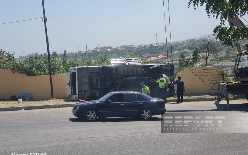 Qusar-Quba yolunda avtobus aşdı - 19 nəfər yaralandı