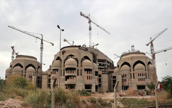 İraqda məscidin günbəzi uçub, azı 12 nəfər xəsarət alıb