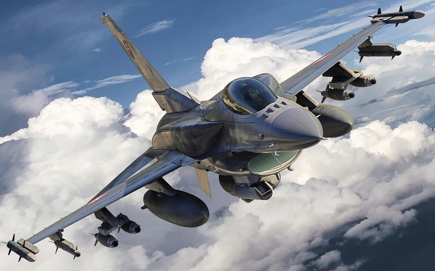 Rumıniya ukraynalı pilotlara F-16 qırıcılarının idarə olunması ilə bağlı təlim keçəcəyini təsdiqlədi